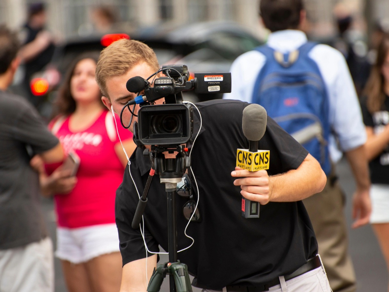 Journalists need your news